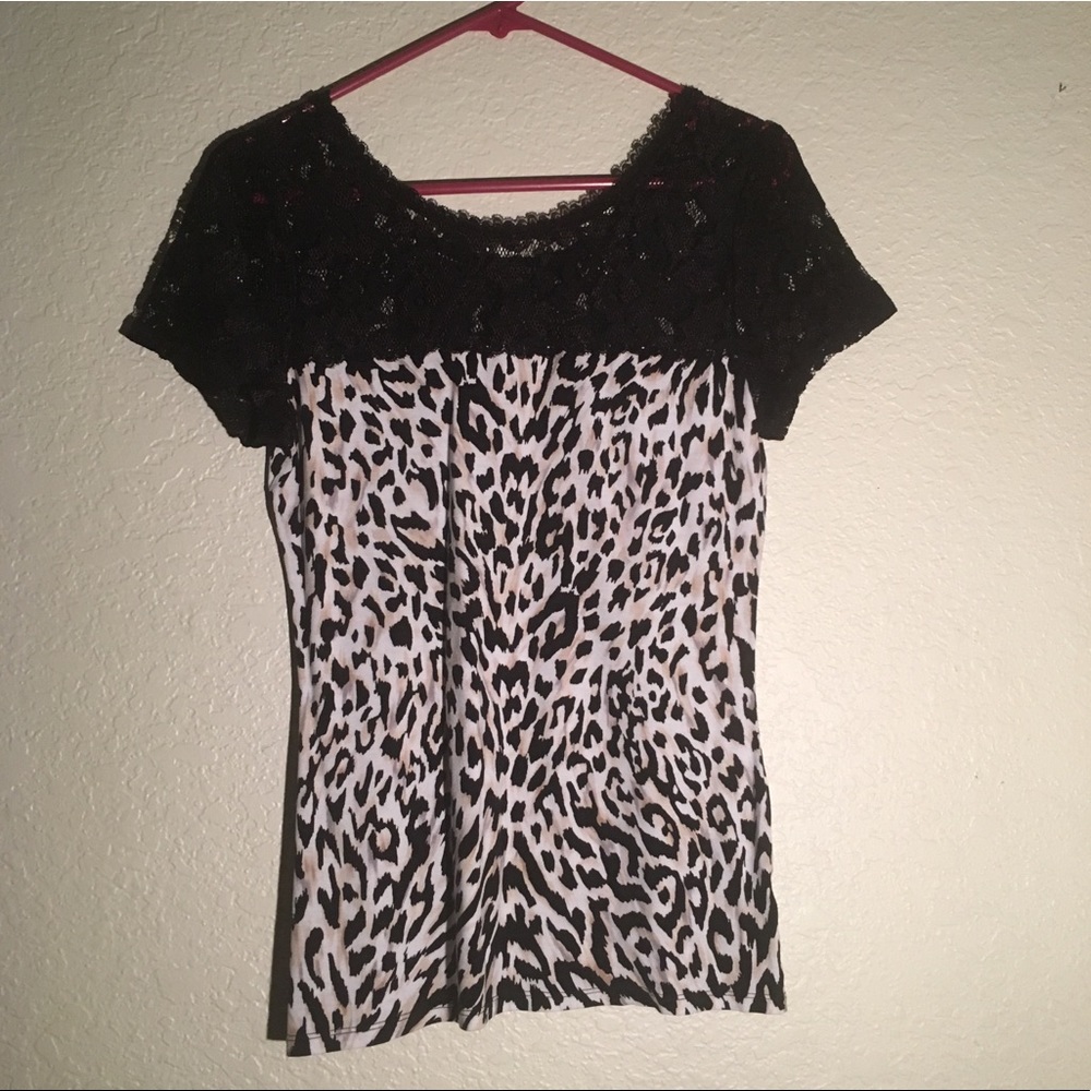 White House black market short sleeve top - size S